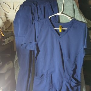 Wonderwink scrubs - navy